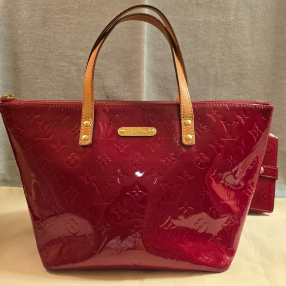 Louis Vuitton Red Patent Leather Tote Bag Matching wallet set - Picture 2 of 14